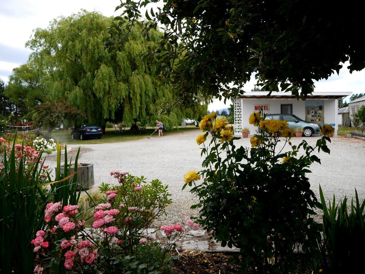 Ranfurly Motels Exterior photo