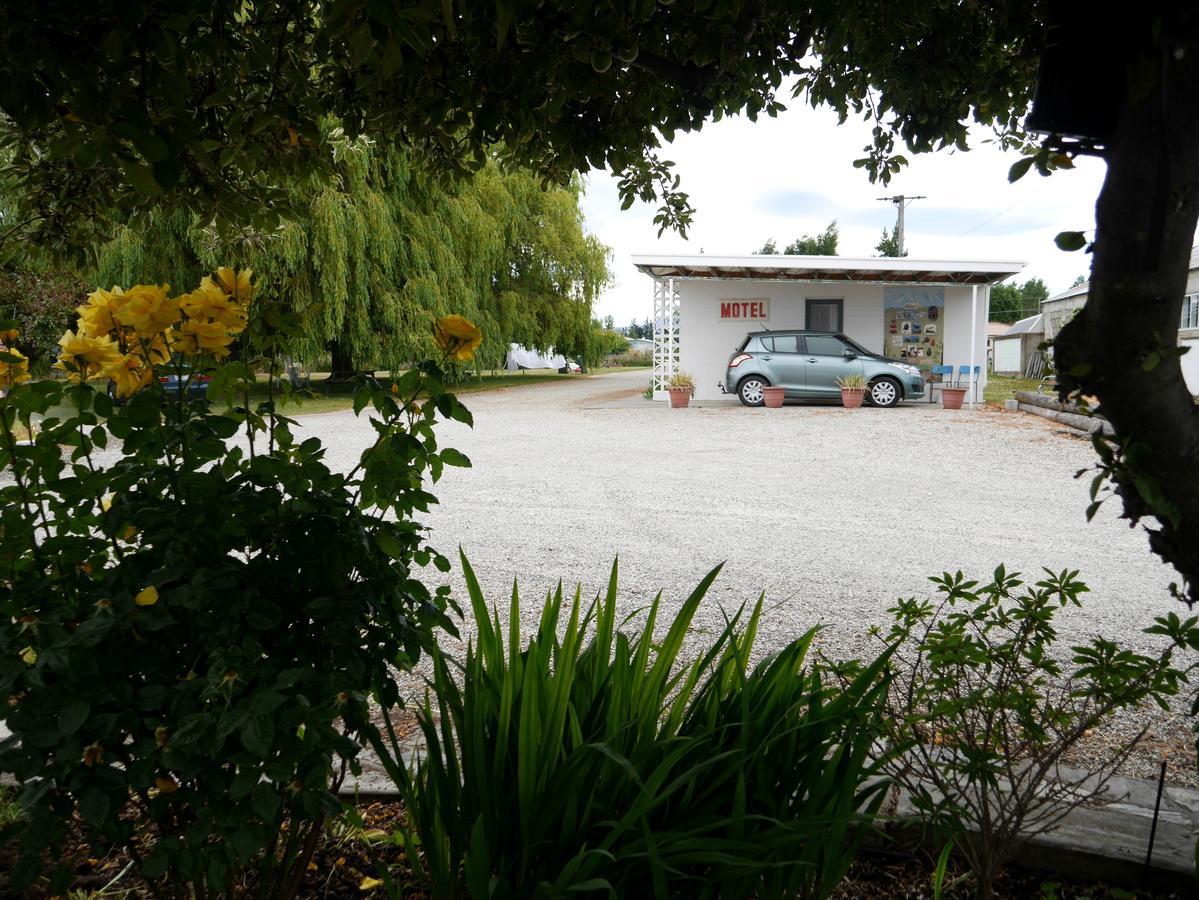 Ranfurly Motels Exterior photo